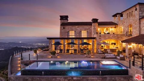 $21,000,000 | 340 Kanan Dume Road, Malibu, CA 90265