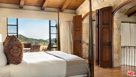 $21,000,000 | 340 Kanan Dume Road, Malibu, CA 90265