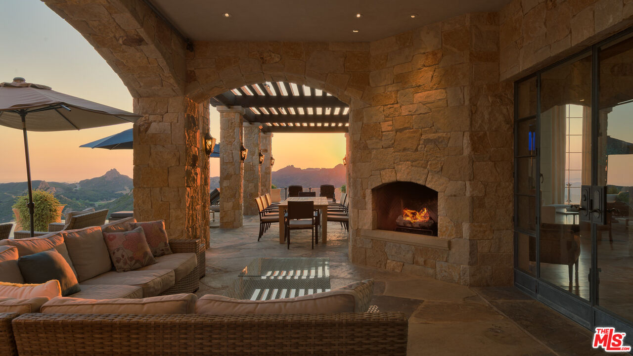 340 Kanan Dume Road Malibu, CA 90265 - Photo 47 of 57