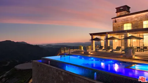 $21,000,000 | 340 Kanan Dume Road, Malibu, CA 90265