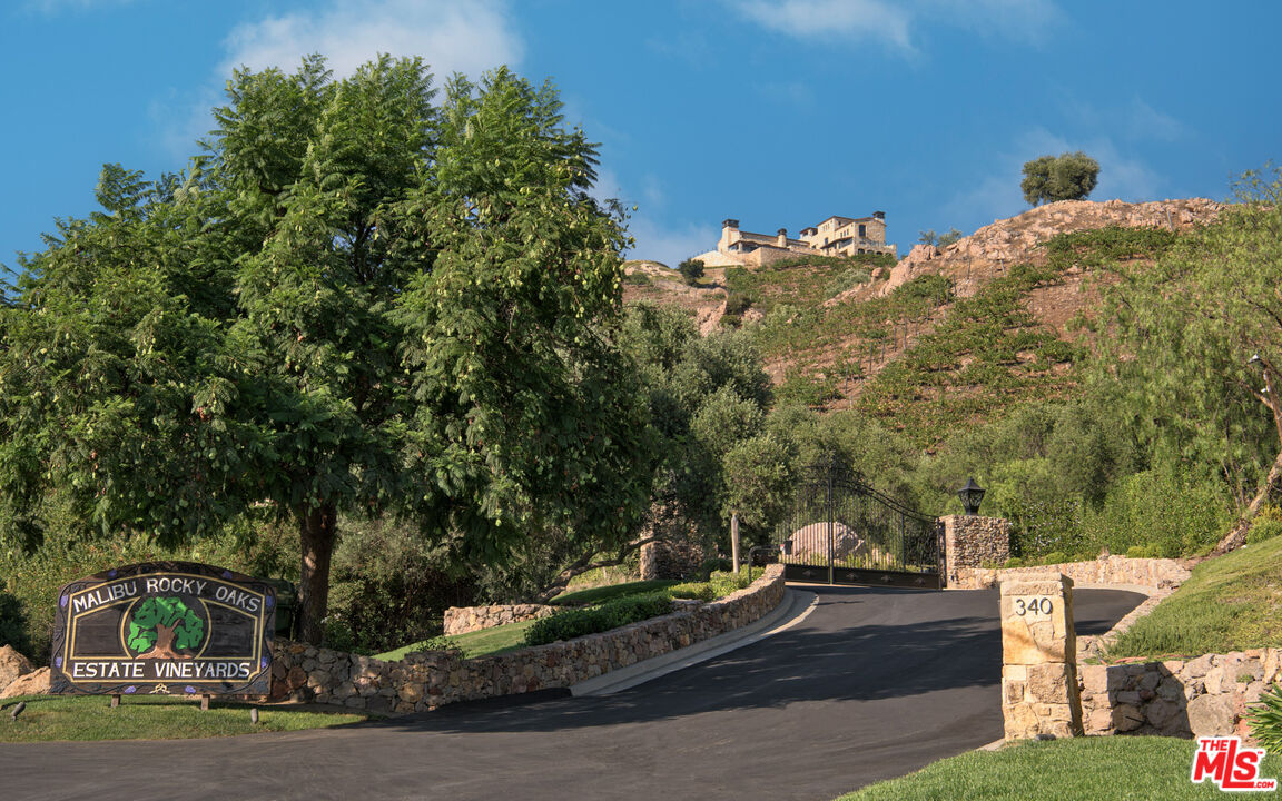 340 Kanan Dume Road Malibu, CA 90265 - Photo 7 of 57