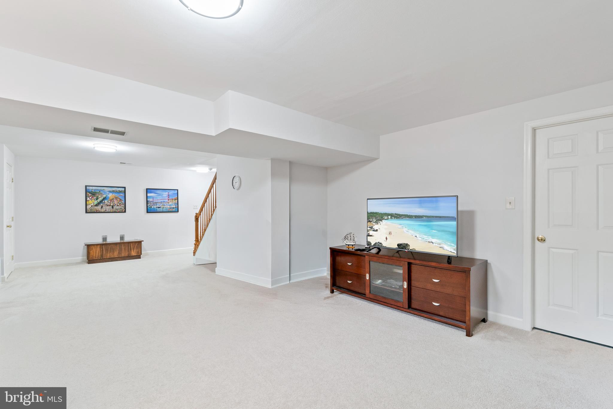 2803 Shadowridge Drive Olney, MD 20832 - Photo 39 of 55 a room with furniture and window