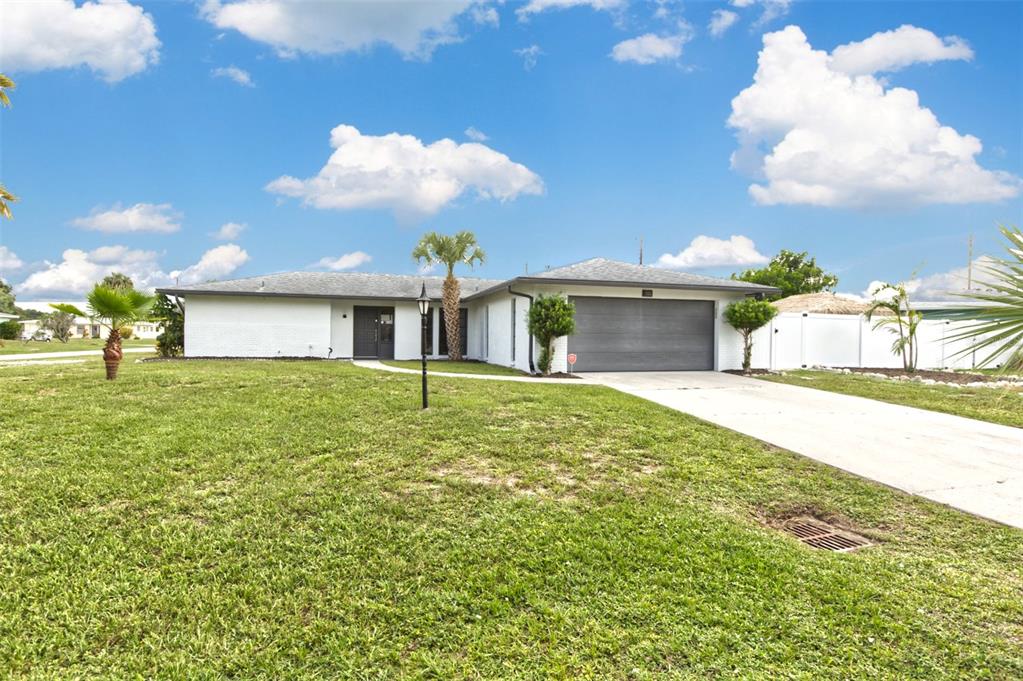 380 Sea Grape Road Venice, FL 34293 - Photo 1 of 1