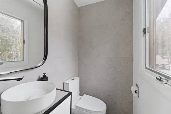 $979,000 | 41-43 Cranberry Hill Road, Winhall, VT 05340