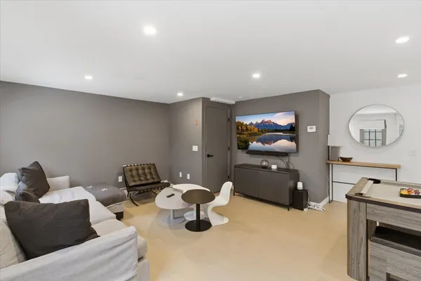 $979,000 | 41-43 Cranberry Hill Road, Winhall, VT 05340