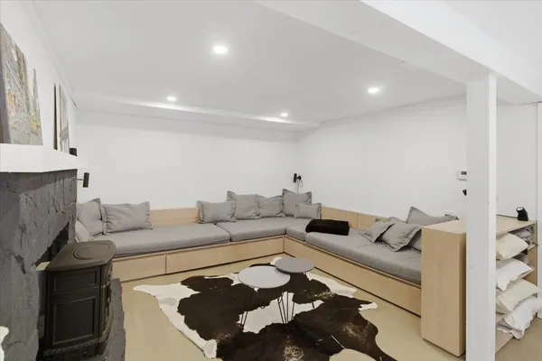 $979,000 | 41-43 Cranberry Hill Road, Winhall, VT 05340