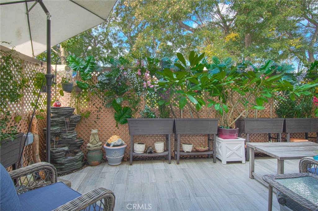 81 Pasto Rico Rancho Santa Margarita, CA 92688 - Photo 41 of 43 Roomy place to relax with your favorite beverage!