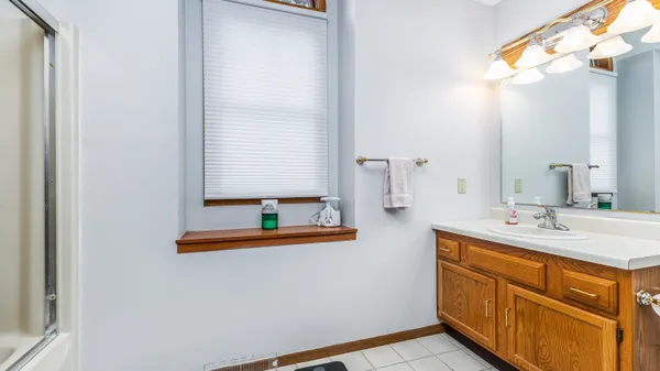 $299,900 | 63 Oak Glen Drive, Galena, IL 61036