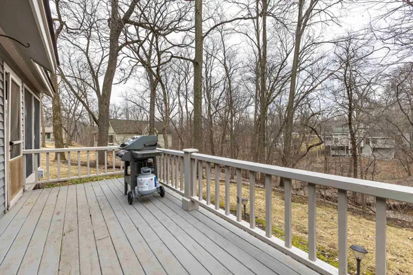 $299,900 | 63 Oak Glen Drive, Galena, IL 61036