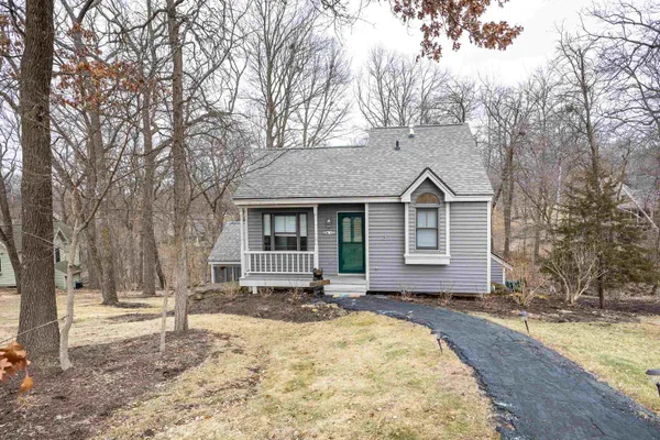 $299,900 | 63 Oak Glen Drive, Galena, IL 61036