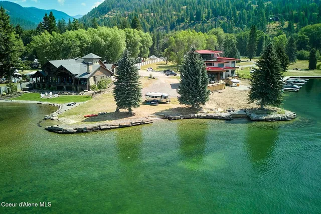 $2,895,000 | 171 Idaho Country Road, Hope, ID 83836