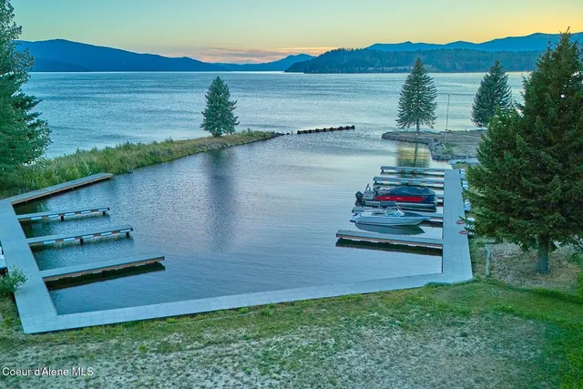 $2,895,000 | 171 Idaho Country Road, Hope, ID 83836