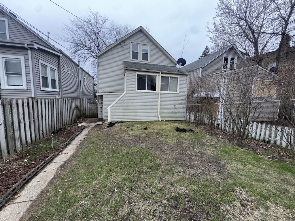 Undisclosed Address Chicago, IL 60641 - Photo 12 of 15