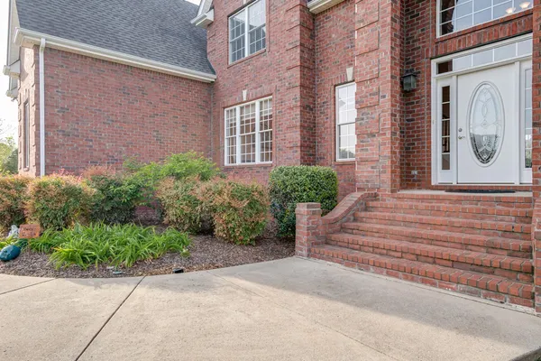 $825,000 | 2237 Richard Garrett Drive, Christiana, TN 37037