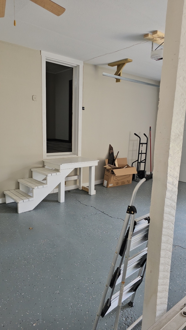 309 North Market Street Hoopeston, IL 60942 - Photo 35 of 45 a bathroom with a sink and a mirror