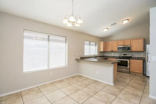 $2,135 | 3879 South Conestoga Road, Apache Junction, AZ 85119