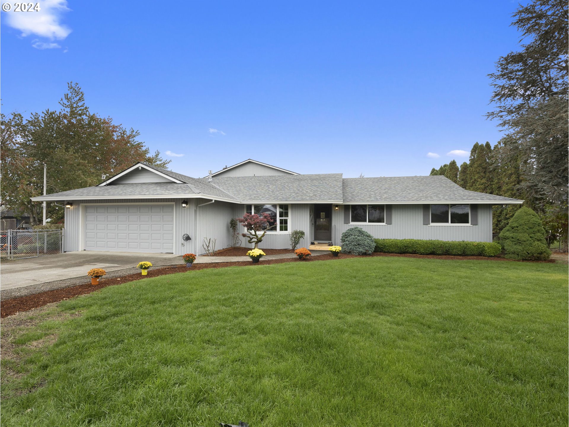 30252 Southeast Bluff Road Gresham, OR 97080 - Photo 3 of 43