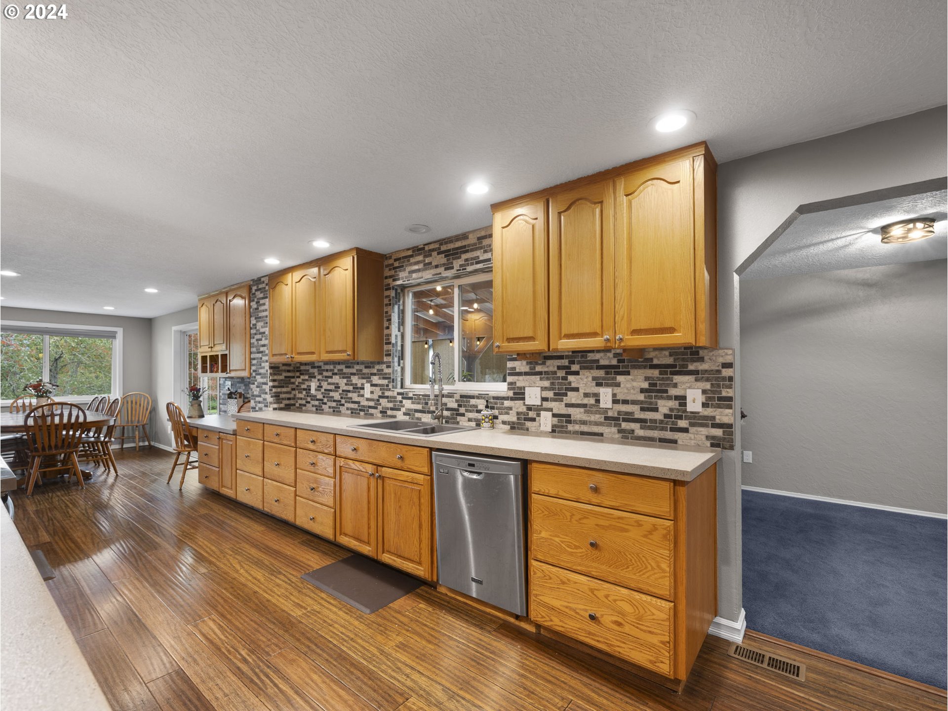 30252 Southeast Bluff Road Gresham, OR 97080 - Photo 9 of 43