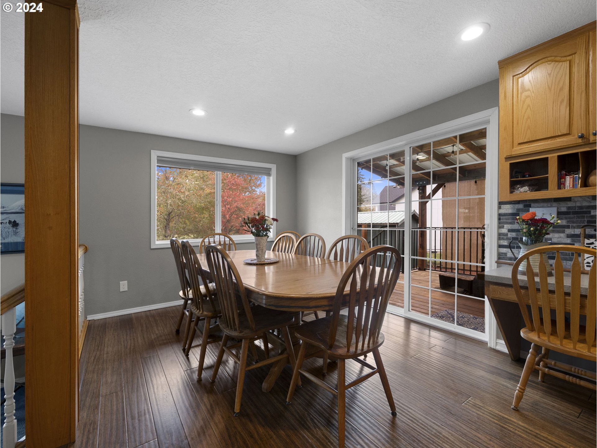 30252 Southeast Bluff Road Gresham, OR 97080 - Photo 10 of 43 Dining Area