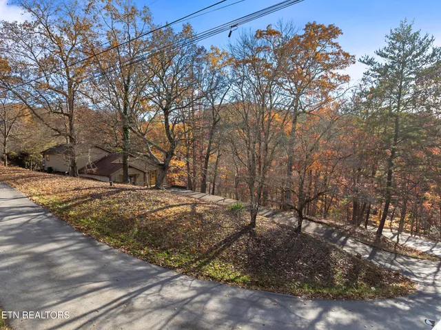 $749,950 | 1634 Spruce Drive, Sevierville, TN 37876