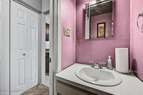 $234,900 | 109 Townhouse Place, Moscow, PA 18444