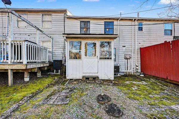 $234,900 | 109 Townhouse Place, Moscow, PA 18444