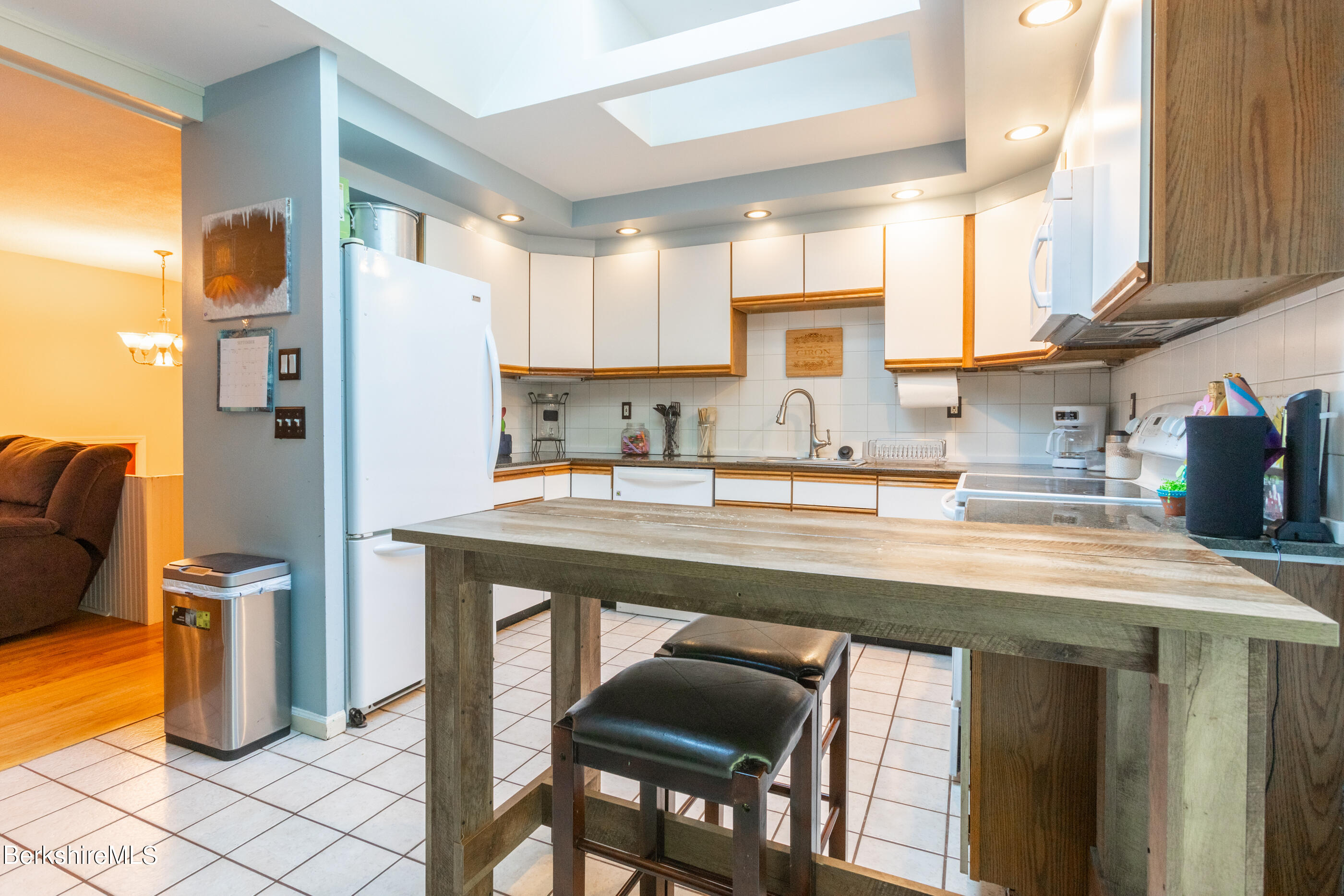 180 Partridge Road Pittsfield, MA 01201 - Photo 12 of 39 image-60