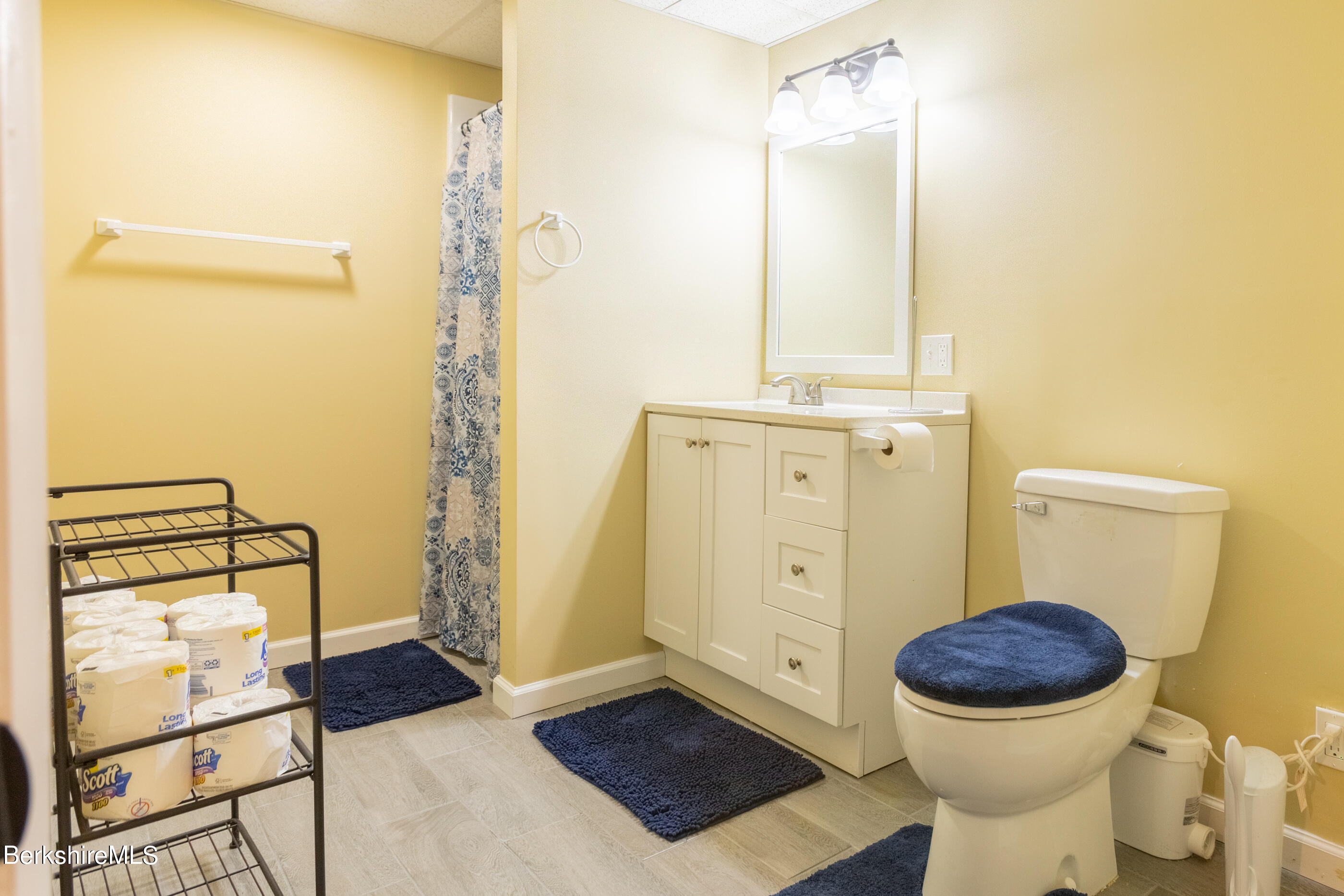 180 Partridge Road Pittsfield, MA 01201 - Photo 28 of 39 image-79