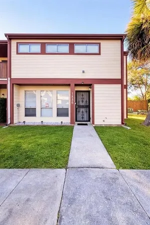 $1,800 | 1836 Warringwood Drive, Unit B4, Orlando, FL 32839