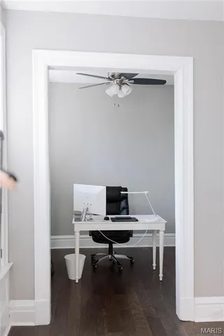 $2,900 | 4249 Castleman Avenue, St. Louis, MO 63110