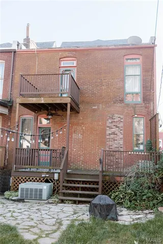 $2,900 | 4249 Castleman Avenue, St. Louis, MO 63110