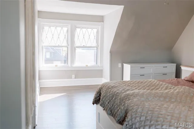 $2,900 | 4249 Castleman Avenue, St. Louis, MO 63110