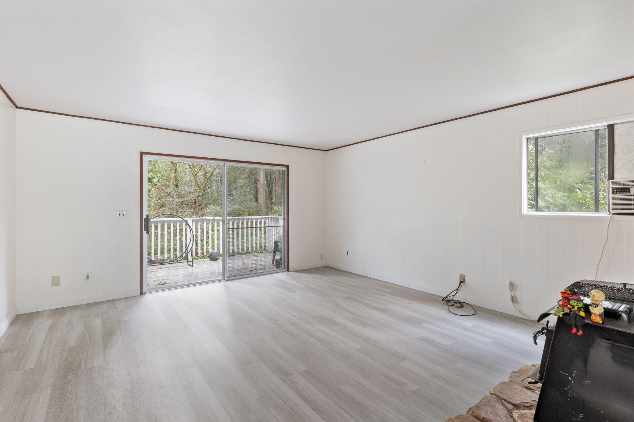 800 Hummingbird Road Cave Junction, OR 97523 - Photo 9 of 36 14-web-or-mls-800-hummingbird-rd