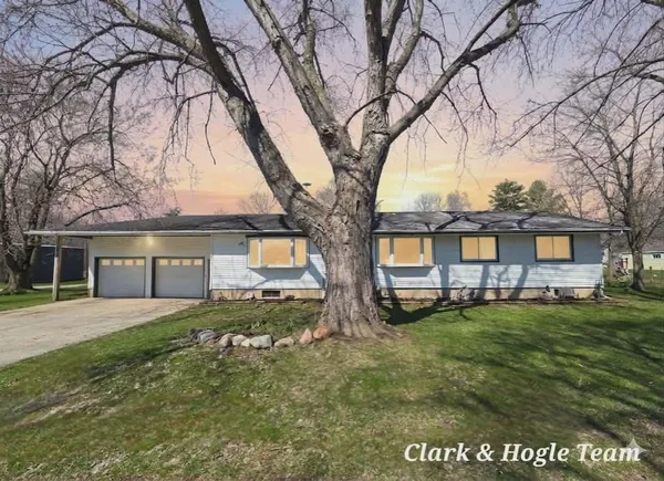 $225,000 | 645 Lyons Street, Lyons, MI 48851