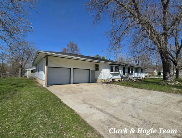 $225,000 | 645 Lyons Street, Lyons, MI 48851