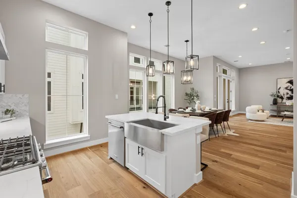 $499,900 | 1193 West 19th Street, Houston, TX 77008