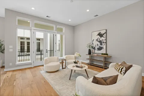 $499,900 | 1193 West 19th Street, Houston, TX 77008