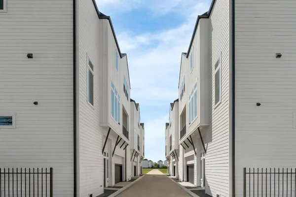 $499,900 | 1193 West 19th Street, Houston, TX 77008