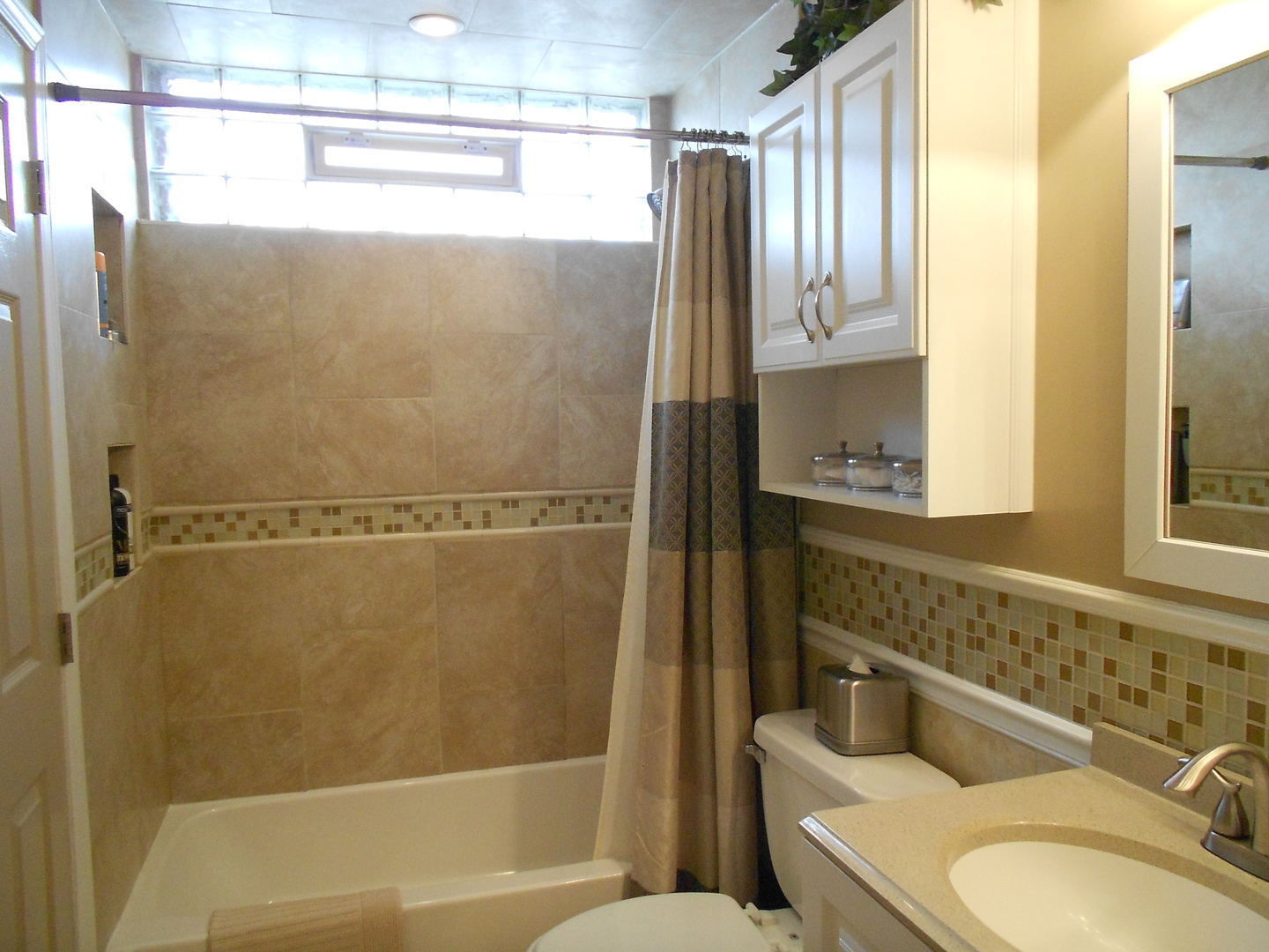 1359 Spring Valley Drive Carol Stream, IL 60188 - Photo 13 of 19