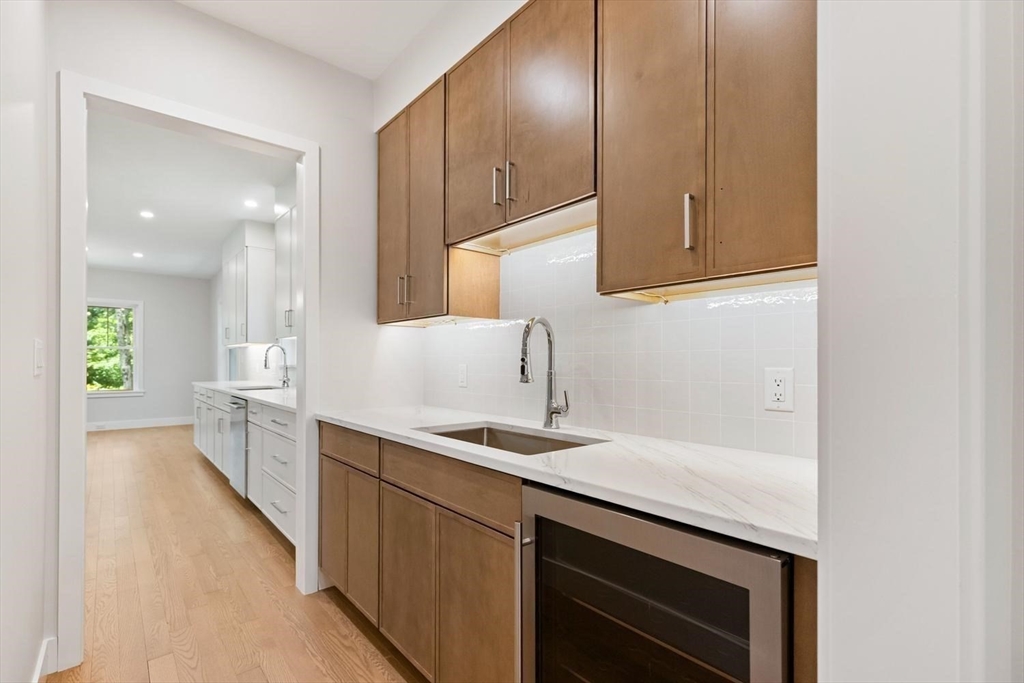 89 Spring Street Lexington, MA 02421 - Photo 13 of 42