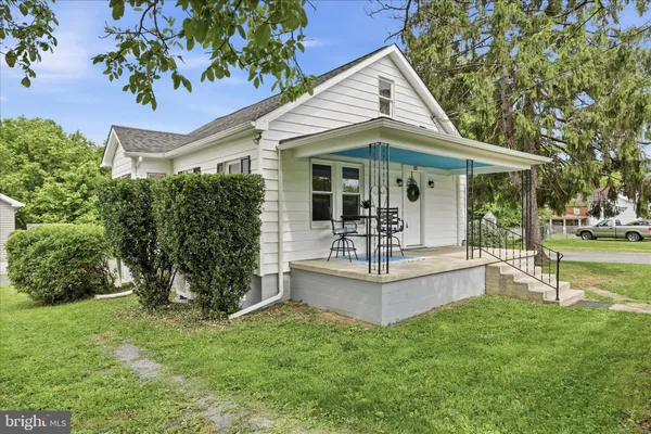 $295,000 | 35 Paul Courtney Drive, Harpers Ferry, WV 25425