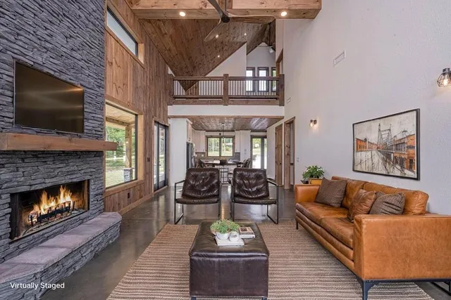 $799,000 | 86 Valley Lake Road, Mineral Bluff, GA 30559