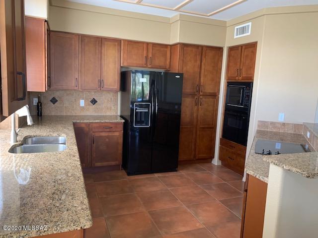 1621 East Crown Ridge Way Oro Valley, AZ 85755 - Photo 23 of 37