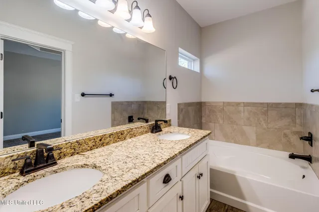 $599,999 | 49 Clear Lake Road, McHenry, MS 39561