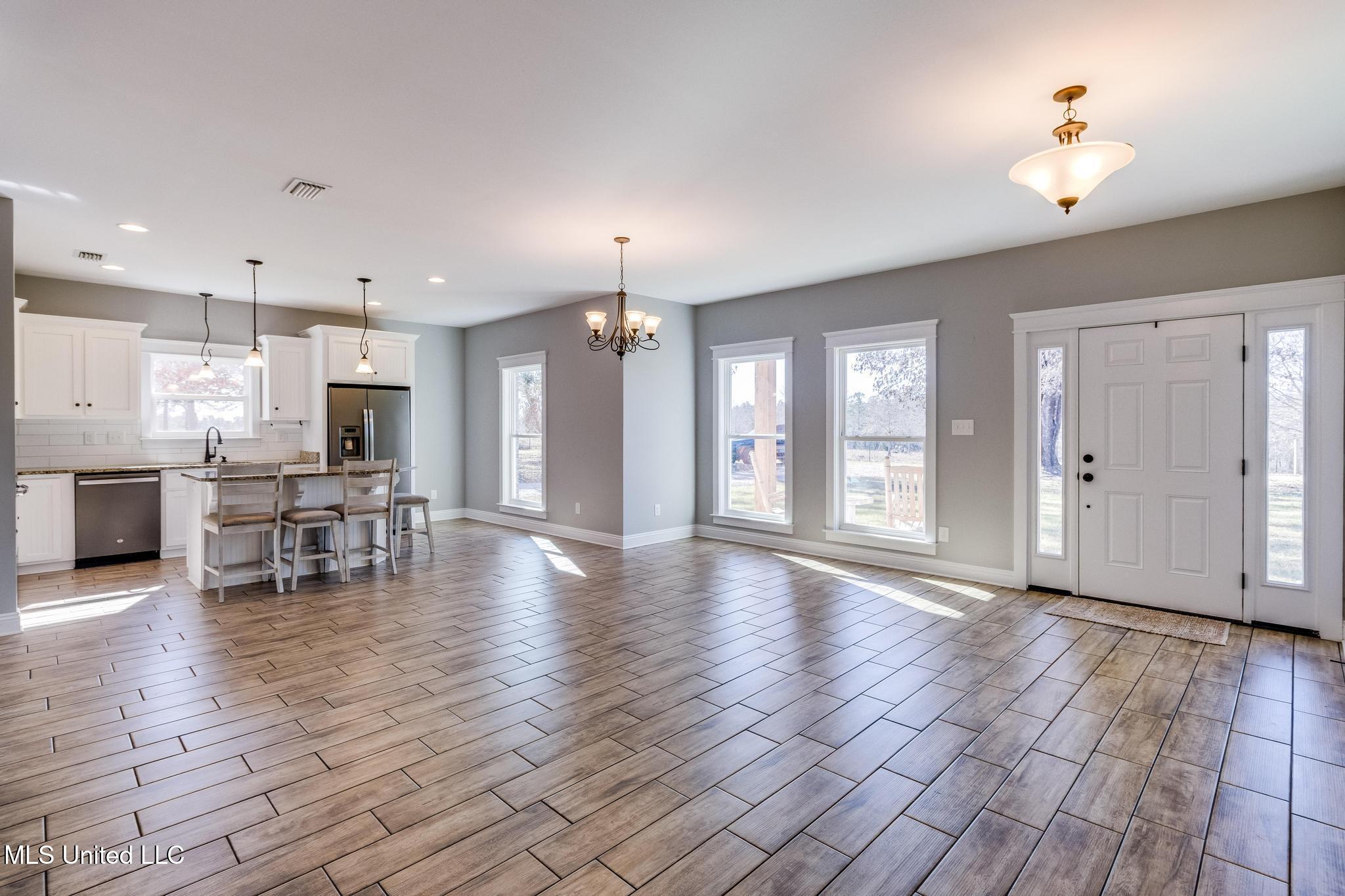 49 Clear Lake Road McHenry, MS 39561 - Photo 5 of 31 IMG_7044-Edit