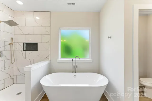 $505,000 | 1213 Creek Side Drive, Conover, NC 28613