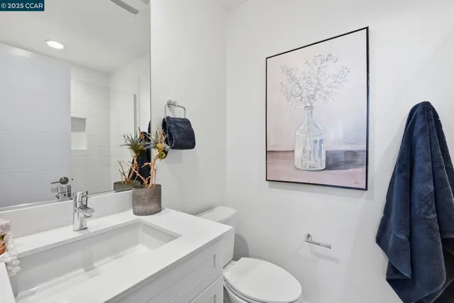 $714,800 | 967 24th Street, Oakland, CA 94607