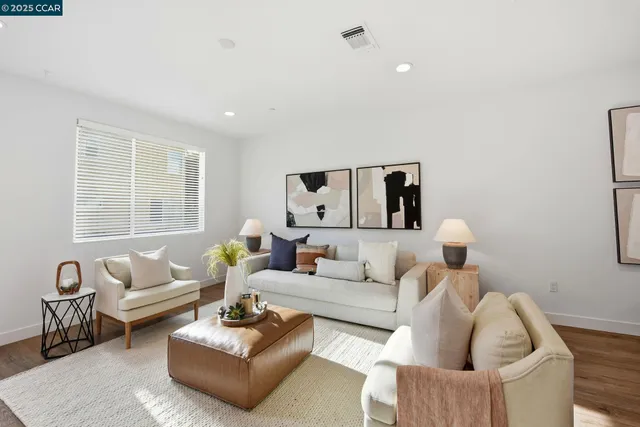 $714,800 | 967 24th Street, Oakland, CA 94607