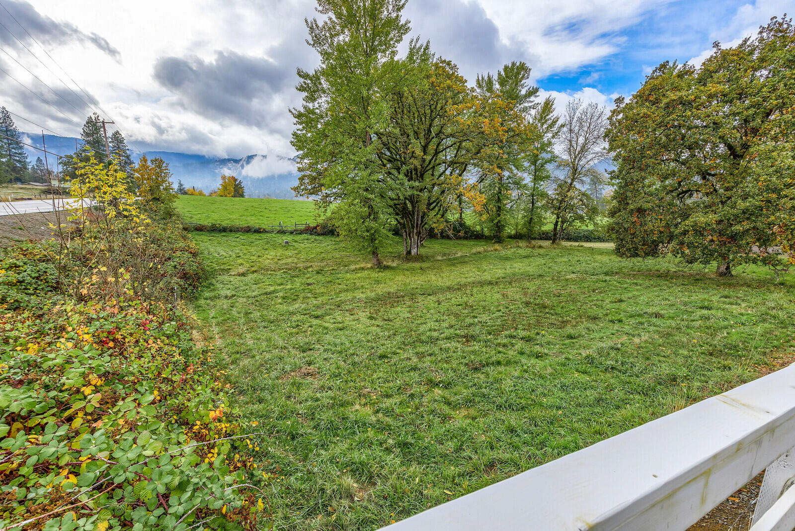 5990 New Hope Road Grants Pass, OR 97527 - Photo 44 of 58 75_NHR_75_mls