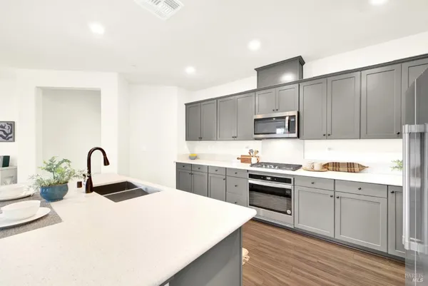 $729,000 | 1450 Stonecrop Lane, Dixon, CA 95620